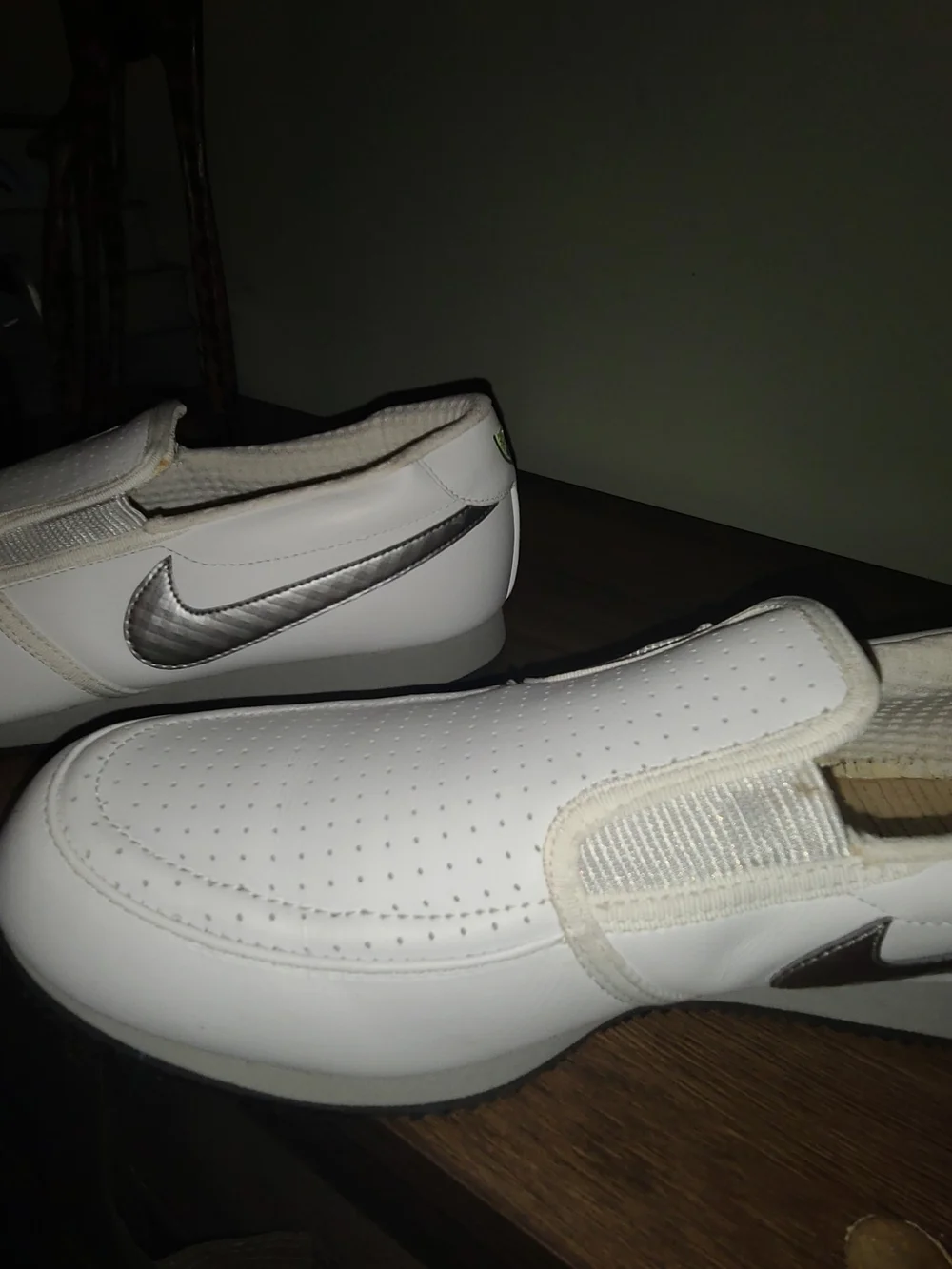 Vintage Nike Glide White Mens slip on  Size 12 custom super rare!!